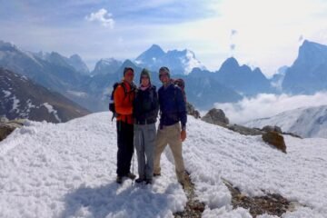 Trekking al Campo Base del Everest en Invierno: Ventajas y Desventajas